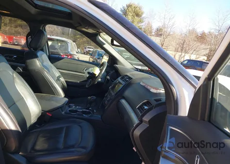 2018 Ford Explorer Xlt z USA, uszkodzony, nr VIN 1FM5K8D81JGA10877